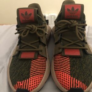Adidas prophere sneakers